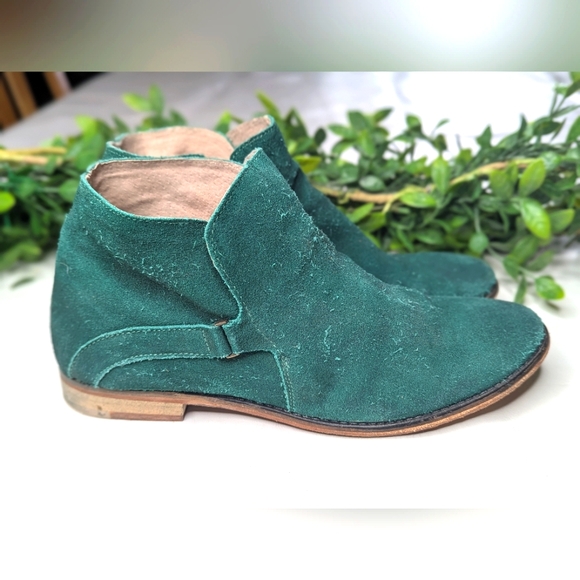 Free People Summit Suede Green Ankle Boots Size 40 - Picture 1 of 11